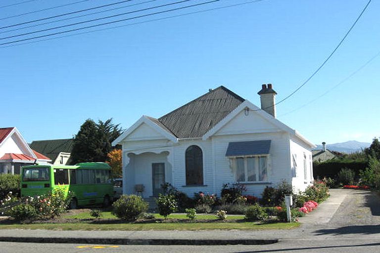 Photo of property in 12 Harris Street, Waimate, 7924