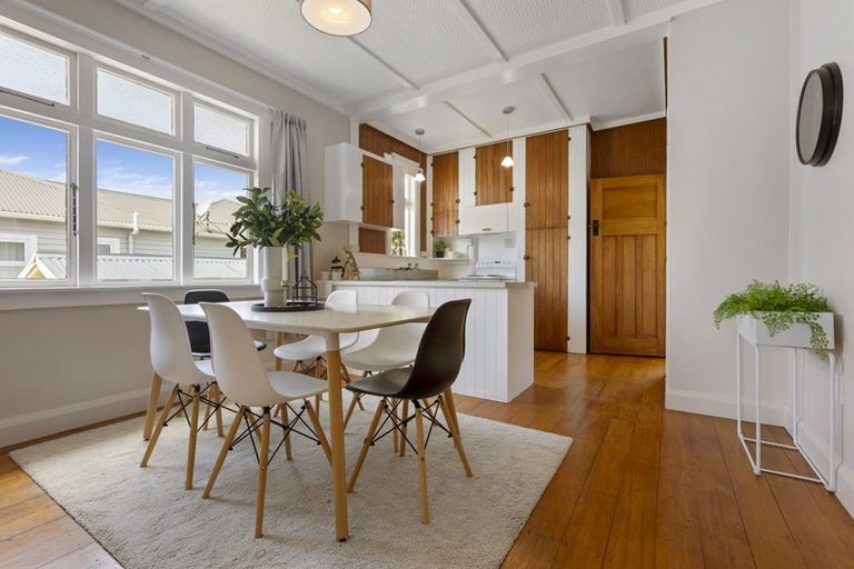 Photo of property in 22 Ngaio Street, Strandon, New Plymouth, 4312