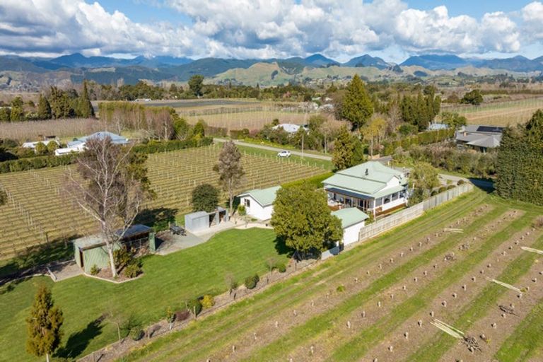 Photo of property in 45 Livingston Road, Brightwater, 7091