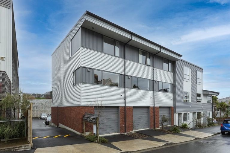 Photo of property in 6/24 Princess Terrace, Newtown, Wellington, 6021