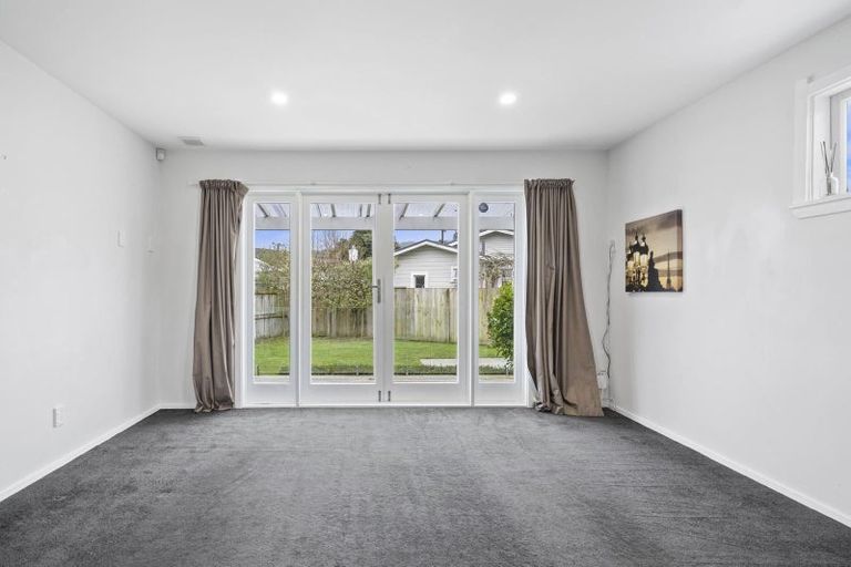 Photo of property in 6a Petherick Street, Taita, Lower Hutt, 5011