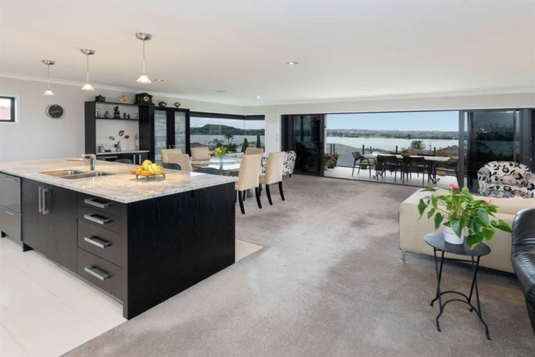 Photo of property in 5 Ullswater Place, Half Moon Bay, Auckland, 2012