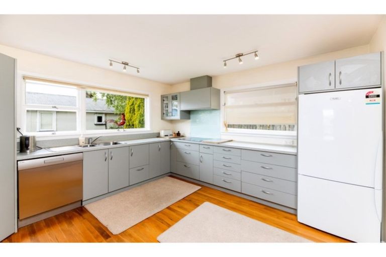 Photo of property in 4 Falcon Street, New Brighton, Christchurch, 8061