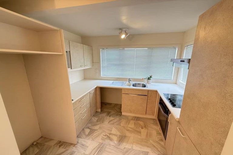 Photo of property in 3 Richards Avenue, Forrest Hill, Auckland, 0620