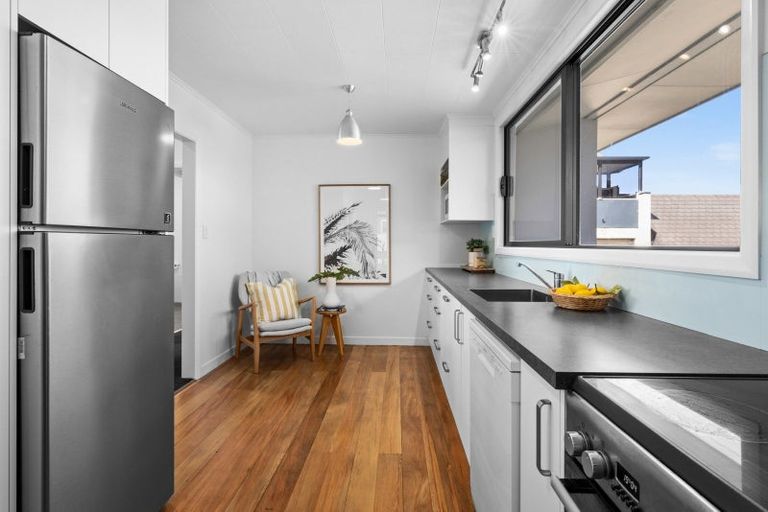 Photo of property in 77 The Esplanade, Westshore, Napier, 4110