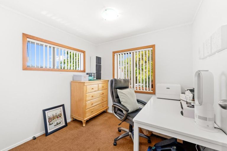 Photo of property in 36 Montclair Rise, Browns Bay, Auckland, 0630