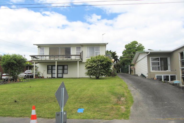 Photo of property in 1/4 South Avenue, Manly, Whangaparaoa, 0930