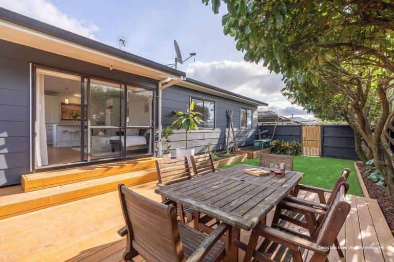 Photo of property in 206a Gravatt Road, Papamoa Beach, Papamoa, 3118