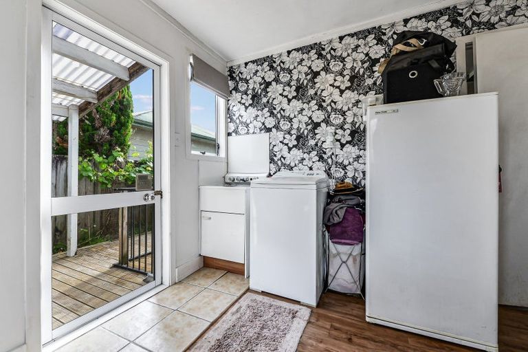 Photo of property in 92 Rimu Street, Maeroa, Hamilton, 3200