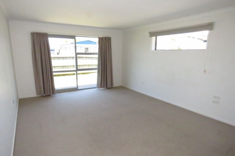 Photo of property in 28 Fonblanque Street, Westport, 7825