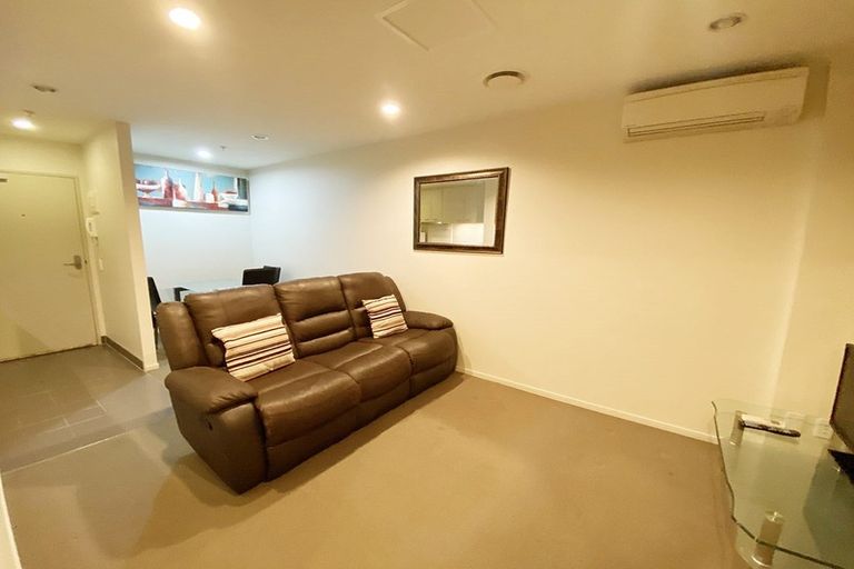 Photo of property in Proximity Apartments, 205/17 Osterley Way, Manukau, Auckland, 2104