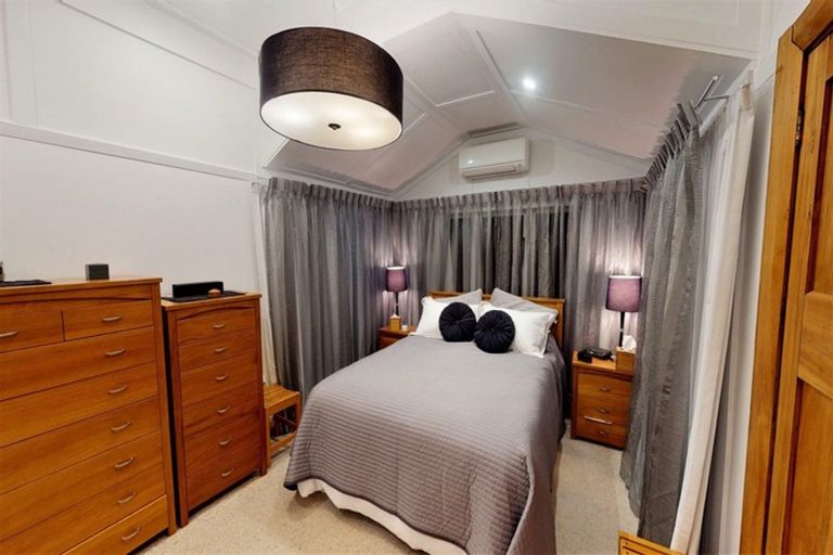 Photo of property in 556a Queen Street East, Levin, 5510