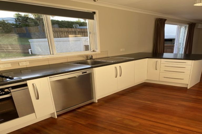 Photo of property in 63 Wallath Road, Westown, New Plymouth, 4310