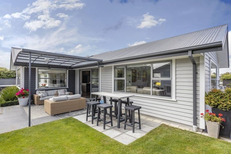 Photo of property in 15 Belgrave Drive, Rangiora, 7400