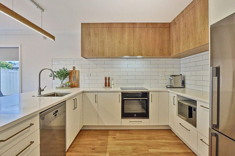 Photo of property in 15 Pinotage Drive, Greenmeadows, Napier, 4112