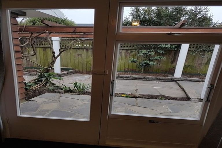 Photo of property in 77 Innes Road, St Albans, Christchurch, 8052