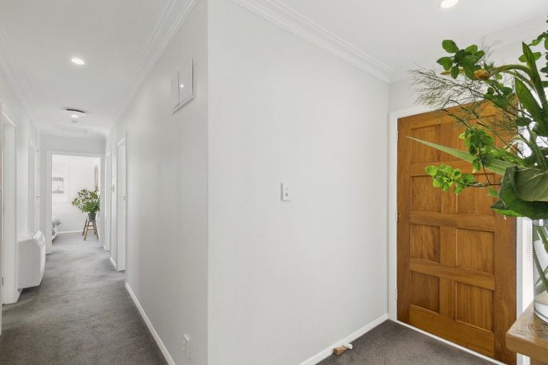Photo of property in 7 Harbour Park Terrace, Khandallah, Wellington, 6035
