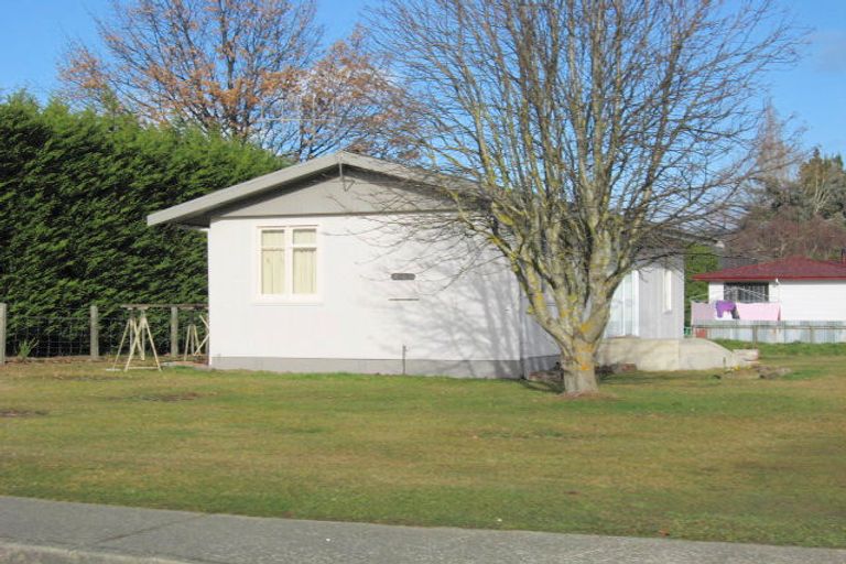 Photo of property in 17 Gunn Street, Te Anau, 9600