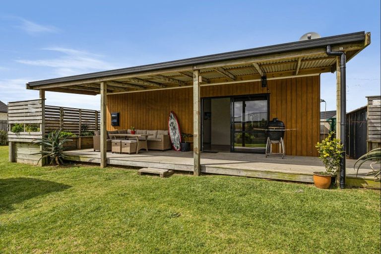 Photo of property in 30 Marram Place, Mangawhai Heads, Mangawhai, 0505