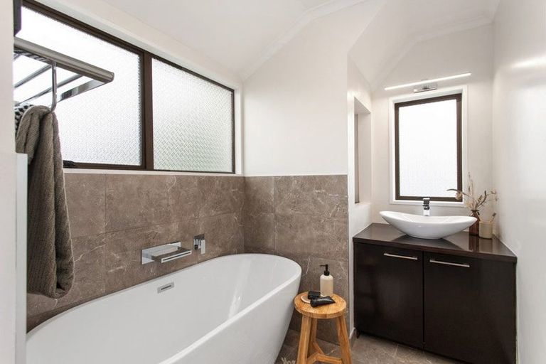 Photo of property in 2/38 Onslow Street, St Albans, Christchurch, 8014