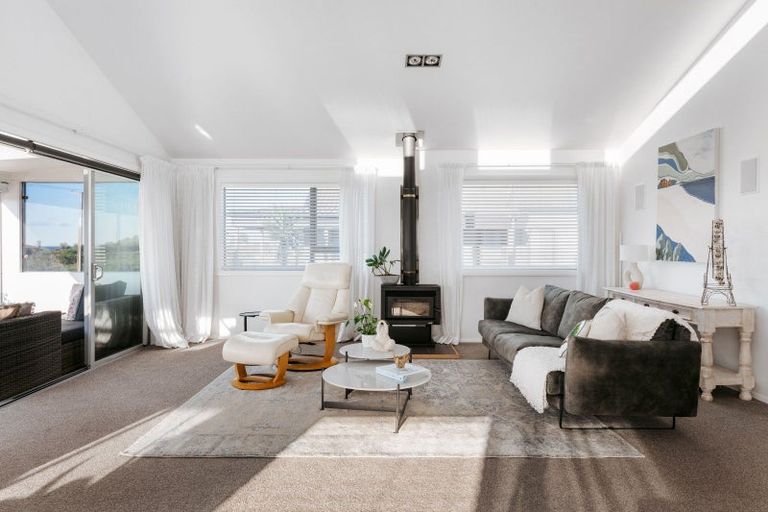 Photo of property in 822a Papamoa Beach Road, Papamoa Beach, Papamoa, 3118