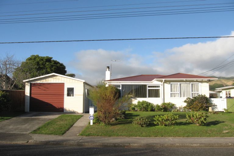 Photo of property in 57 Dale Road, Raumati South, Paraparaumu, 5032