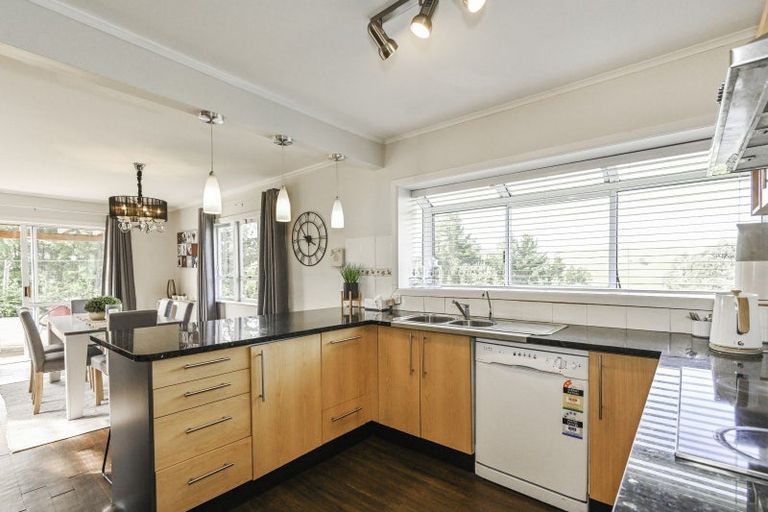 Photo of property in 1405 Taihape Road, Sherenden, Hastings, 4179