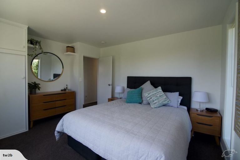 Photo of property in 30 Laing Crescent, Heathcote Valley, Christchurch, 8022