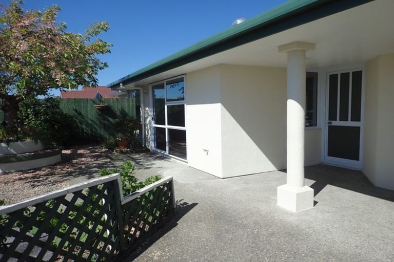 Photo of property in 25 Vining Crescent, Stoke, Nelson, 7011