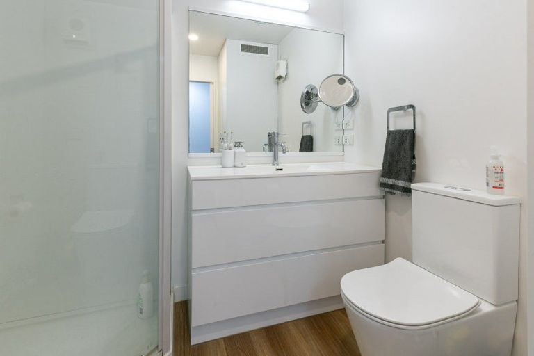 Photo of property in Pirie Street Townhouses, 4/35 Pirie Street, Mount Victoria, Wellington, 6011