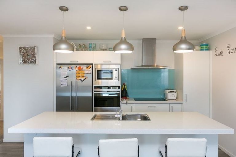 Photo of property in 31 Jules Crescent, Bell Block, New Plymouth, 4312