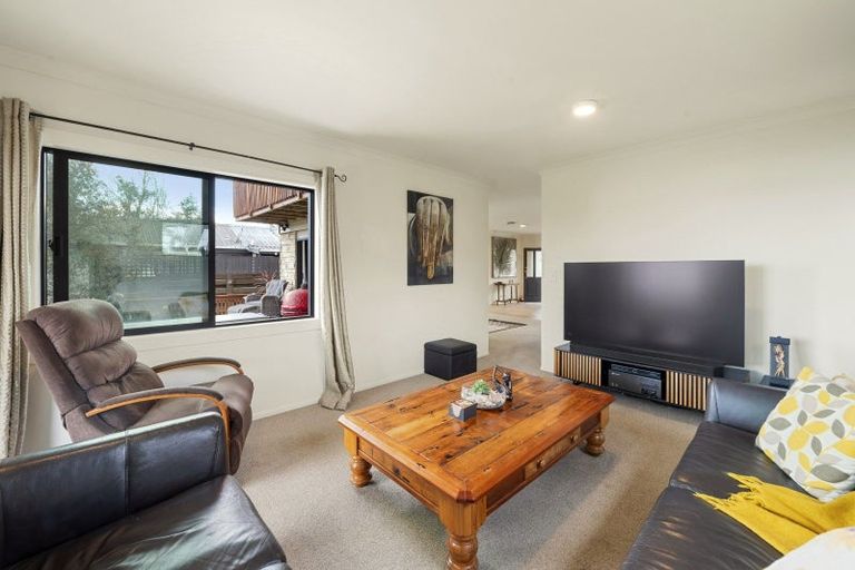 Photo of property in 10a Cooper Avenue, Holdens Bay, Rotorua, 3010