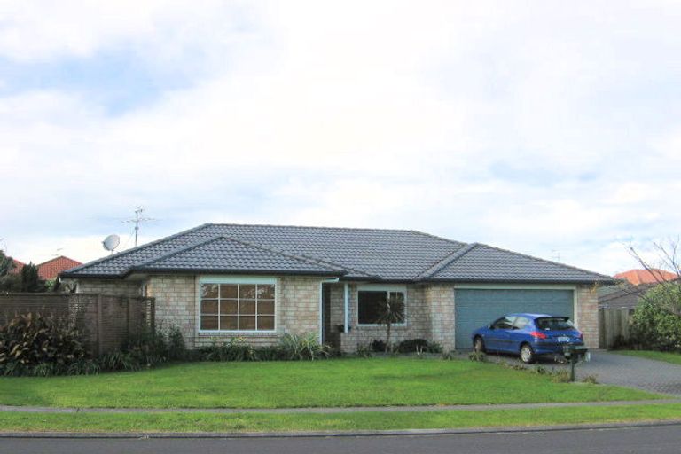 Photo of property in 1/16 Glanworth Place, Dannemora, Auckland, 2016