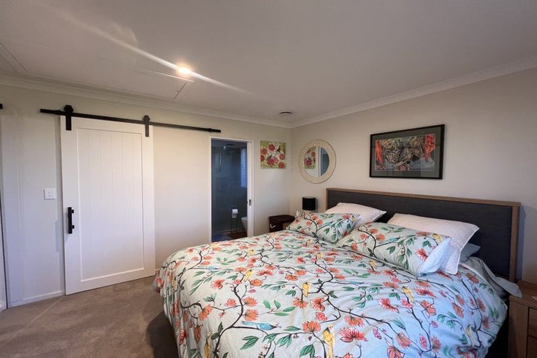 Photo of property in 14 Pounamu Place, Pegasus, 7612