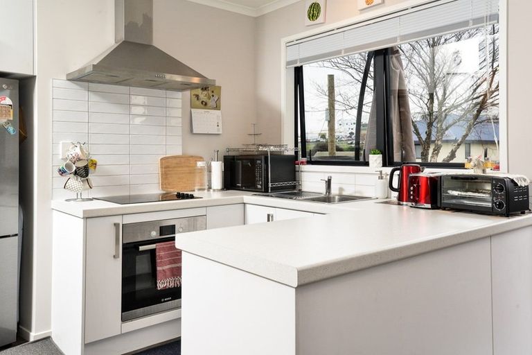 Photo of property in 3/16 Jones Crescent, Melville, Hamilton, 3206