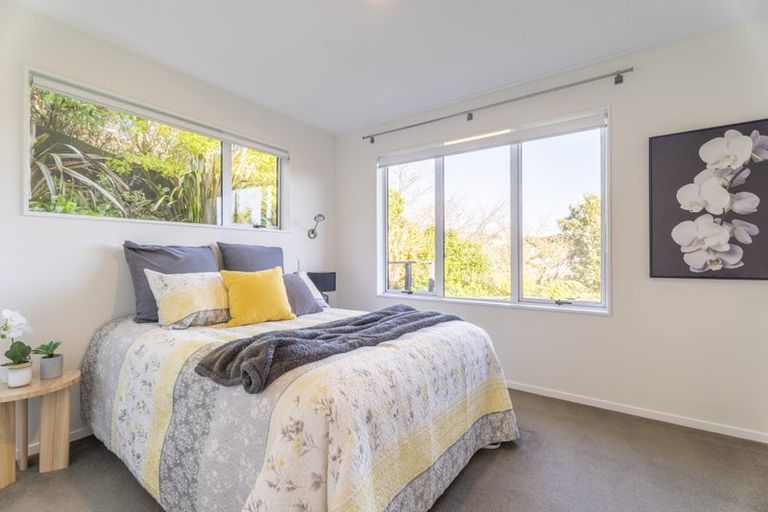 Photo of property in 13 Wakely Road, Newlands, Wellington, 6037