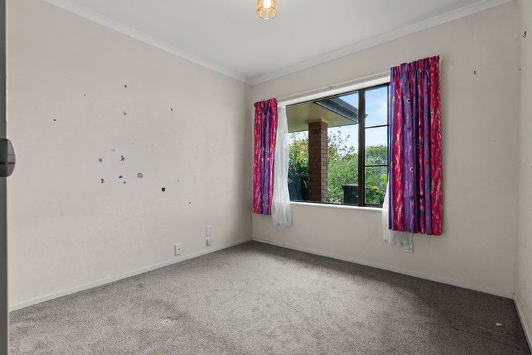 Photo of property in 21 Sandwick Drive, Weymouth, Auckland, 2103