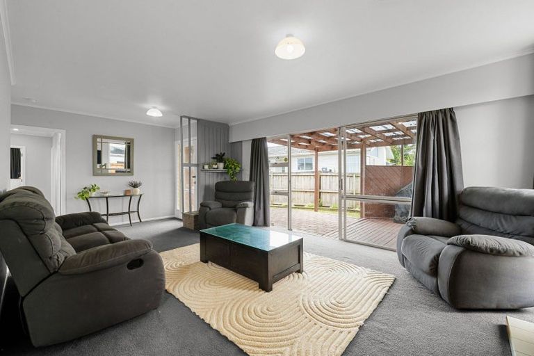 Photo of property in 21 Rhonda Avenue, Deanwell, Hamilton, 3206