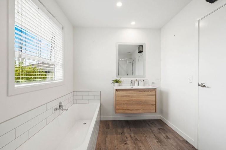 Photo of property in 19b Rawson Street, New Brighton, Christchurch, 8083