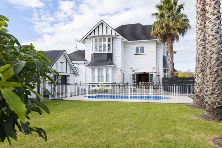 Photo of property in 4 Clifford Street, Whataupoko, Gisborne, 4010