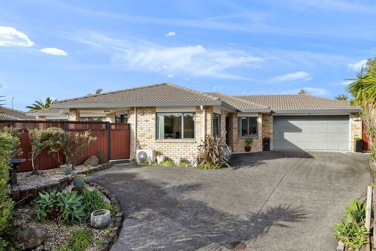Photo of property in 25 Gendo Avenue, Henderson, Auckland, 0612