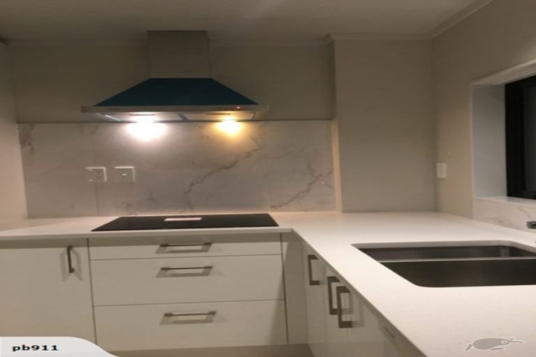 Photo of property in 64 Mayfair Crescent, Mairangi Bay, Auckland, 0630