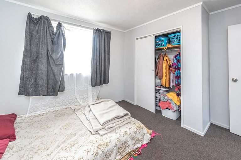 Photo of property in 17 Lee Street, Castlecliff, Whanganui, 4501