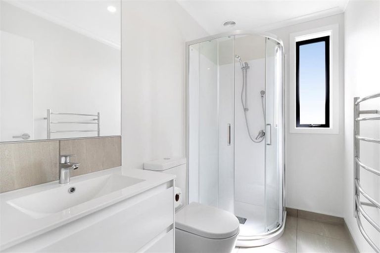 Photo of property in 43 Waruhia Crescent, Rototuna North, 3281