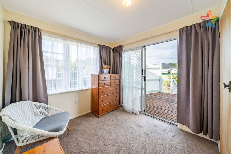 Photo of property in 21 Berkeley Road, Wainuiomata, Lower Hutt, 5014