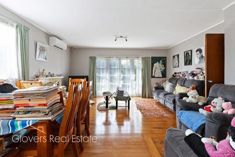 Photo of property in 72 Hepburn Road, Glendene, Auckland, 0602