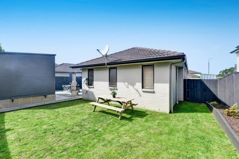 Photo of property in 17 The Rise, Gulf Harbour, Whangaparaoa, 0930