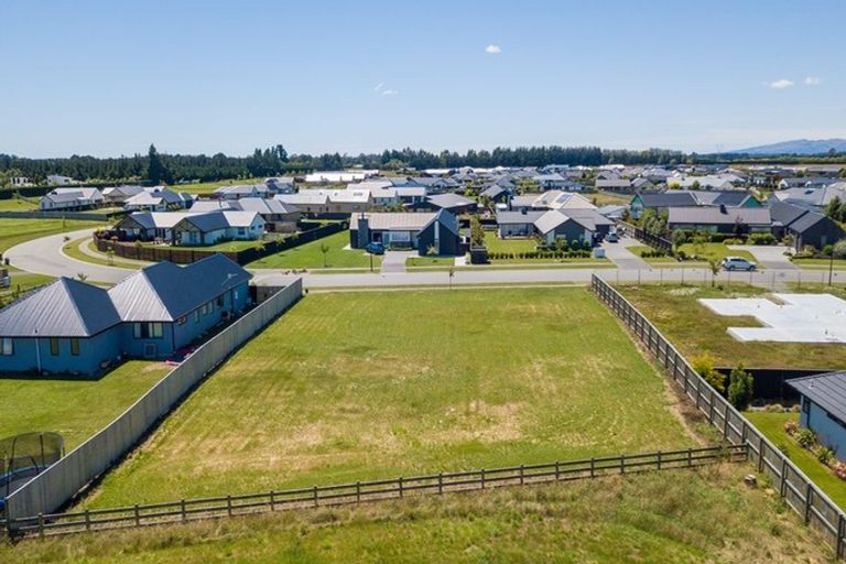 Photo of property in 9 Silver Peaks Drive, West Melton, 7618