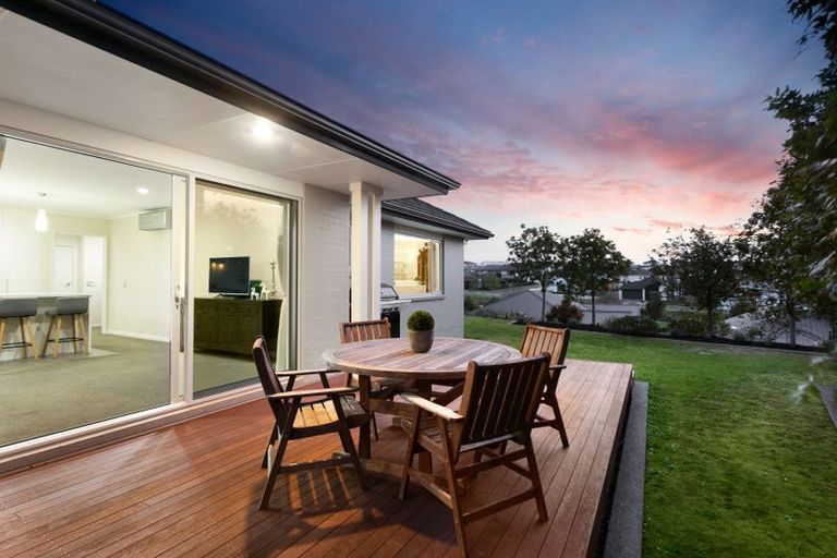 Photo of property in 38 Madison Terrace, Silverdale, 0932