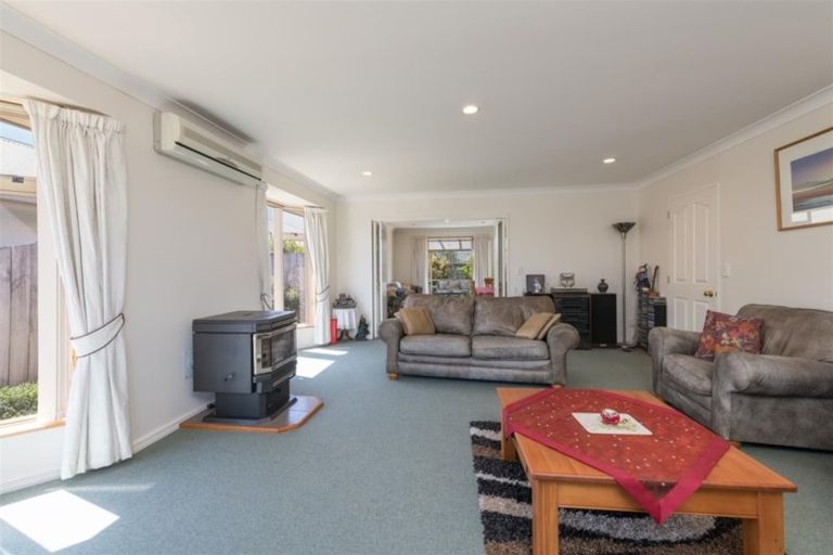 Photo of property in 38 Hoult Crescent, Monaco, Nelson, 7011